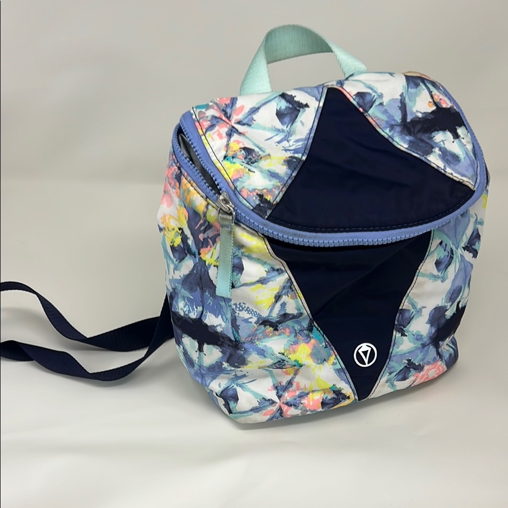 Stylish Ivivva Multicolor Lunchbox